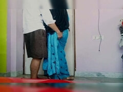 Hot Indian Bhabi Doggy Style Sex with Reshma Begum - Desi Aunty Fuck