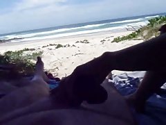 Strand, Handjob, Masturbation, Milf, Im freien, Ehefrau