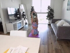 Spoiled glamour cougar thrilling xxx clip
