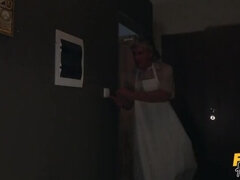 Lamer culo, Cuarto de baño, Corridas faciales, Pies, Ffm, Coño, Nalgadas, Trio