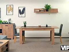 Tsjechisch, Hd, Masturbatie, Rijpe lesbienne, Schreeuwen, Tatoeage