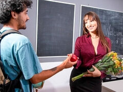 Amateur, Gros cul, Grosse bite, Gros seins, Sucer une bite, Brunette brune, Queue, Hard