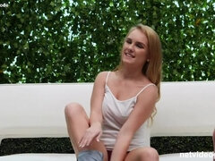 18 jaar, Blond, Pijpbeurt, Bruinharig, Hd, Orgasme, Trio, Tieten likken