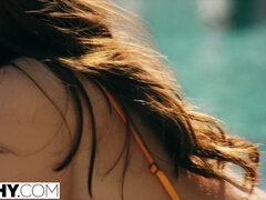 Anal, Cul, Gros cul, Gros seins, Brunette brune, Faciale, Béant, Chevaucher