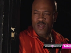 Bruinharig, Lul, Zwart, Voeten, Hd, Interraciaal, Natuurlijke tieten, Tieten likken