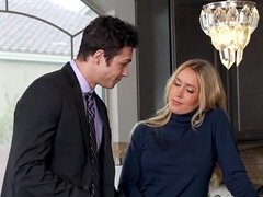 Grosse titten, Blondine, Blasen, Kehlenfick, Handjob, Hd, Milf, Taboo