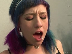 Diep in de keel, Harig, Hardcore, Natuurlijke tieten, Panty, Nat