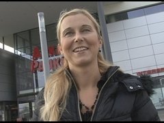 Leie, Blondine, Blasen, Tschechisch, Milf, Geld, Pov