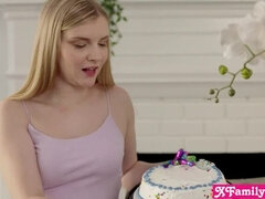 Verga grande, Mamada, Polla, Estilo perrito, Familia, Sexo duro, Tetas naturales, Tabú