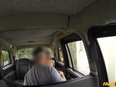 Sucer une bite, Voiture, Tir de sperme, En levrette, Faciale, Pov, Chatte, Fessée