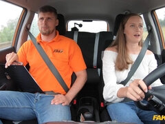 Grosser schwanz, Blasen, Auto, Kehlenfick, Europäisch, Hardcore, Realität, Titten