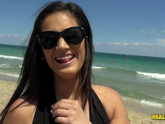 Amateur, Bikini, Mamada, Morena, Loco, Corridas, Corridas faciales, Al aire libre