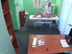 Leie, Blasen, Spermaladung, Arzt, Lecken, Krankenschwester, Muschi, Spanner