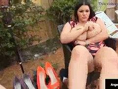 Grosser schwanz, Schwarz, Braunhaarige, Pummelig, Füsse, Interrassisch, Latina, Flotter dreier