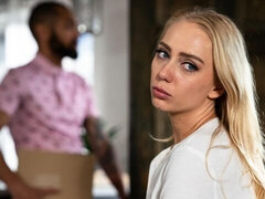 Gros cul, Blonde, Sucer une bite, En levrette, Interracial, Tabou, Adolescente, Nénés