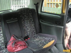 Amateur, Lamer culo, Verga grande, Mamada, Coche, Al aire libre, Realidad, Nalgadas