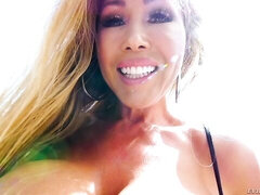 アジア人, デカ尻, デカチン, フェラチオ, 手コキする, なめる, オナニー, 淫乱熟女