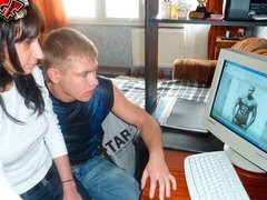 Mamada, Morena, Estilo perrito, Fetiche, Tetas naturales, Ruso, Flaco, Adolescente