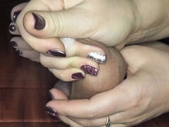 Leie, Cfnm, Füsse, Handjob, Massage, Milf, Mutti, Ehefrau