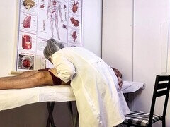 Grosse bite, Éjaculation interne, Médecin, Branlette thaïlandaise, Petite femme, Chatte, Jarretelles, Uniforme