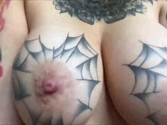 18 años, Tetas grandes, Tetona, Corridas, Corridas faciales, Sexo duro, Adolescente, Tetas