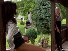 美女, 衣服着たままセックス, 気狂い, エロティック, 手コキする, ハードコア, 放尿, オッパイの