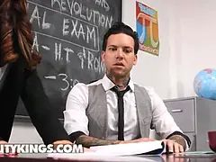 口内発射, 顔射, 眼鏡, Hd, なめる, 怪物, ゴックンする, オッパイの