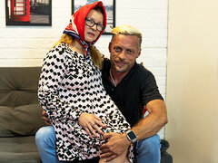 Grosse bite, Gorge profonde, En levrette, Extrême, Mamie, Réalité, Rugueux, Tabou