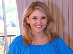 18 años, Culo grande, Rubia, Mamada, Estilo perrito, Tetas naturales, Pov, Afeitado