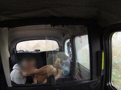 Tetas grandes, Mamada, Morena, Coche, Corridas faciales, Hd