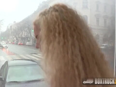 Blondine, Blasen, Lingerie, Nackt, Pornostars, Öffentlich, Rasiert, Dürr