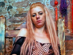 Culo grande, Rubia, Penetracion con dedos, Masturbación, Madres para coger, Afeitado, Medias largas, Tetas
