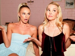 Blond, Likken, Ondergoed, Masturbatie, Kut duiken, Kousen, Strippen, Tiener