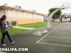 Gros cul, Gros seins, Sucer une bite, Brunette brune, Allemand, Hard, Interracial, Nénés