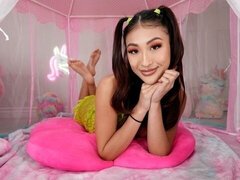 Asiatisch, Grosser schwanz, Blasen, Braunhaarige, Hundestellung, Pov, Jungendliche (18+), Titten