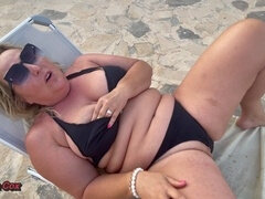 Leie, Bikini, Masturbation, Im freien, Solo, Weibliche ejakulation, Ehefrau