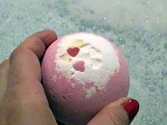 Petite compilation bain avec qq video & photo inedite sexy
