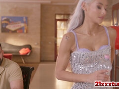 Anal, Cul, Grosse bite, Sucer une bite, Queue, Grosse, Hard, Petite femme