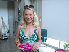 Blond, Pijpbeurt, Gezin, Moeder die ik wil neuken, Natuurlijke tieten, Geschoren, Taboe, Tieten likken