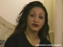 Amateur, Brunette brune, Hard, Masturbation, Rousse roux, Fumer, Tatouage, Webcam