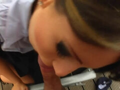 Sucer une bite, Faciale, Doigter, Branlette thaïlandaise, Talons, Seins naturels, Adolescente, Uniforme