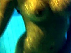 Brunette brune, Indienne