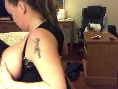 素人, ぽっちゃり, デカパイ, 巨乳な, 自然山雀, タトゥー, パイ刷り, オッパイの