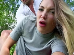 Culo grande, Verga grande, Tetas grandes, Mamada, Al aire libre, Pov, Cabello corto, Flaco