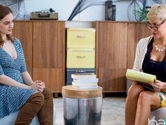 デカパイ, 指いじり, キス, レズビアン, なめる, オナニー, 淫乱熟女, 剃毛