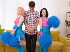 デカチン, デカパイ, フェラチオ, チアリーダー, バック, ガリガリ, ティーン, 三人