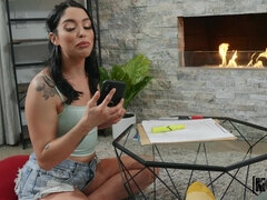 Amateur, Anal, Mamada, Estilo perrito, Corridas faciales, Masturbacion con pies, Nalgadas, Tetas