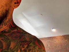 Lamer culo, Mamada, Pareja, Corridas, Gay, Hd, Público, Tatuaje
