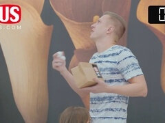 Американки, Анальный секс, Минет, Брюнетки, Сперма во рту, Семяизвержение, Игры, Поцелуи