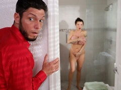 Gros cul, Gros seins, Brunette brune, Attrapée, Éjaculation interne, En levrette, Mère que j'aimerais baiser, Voyeur